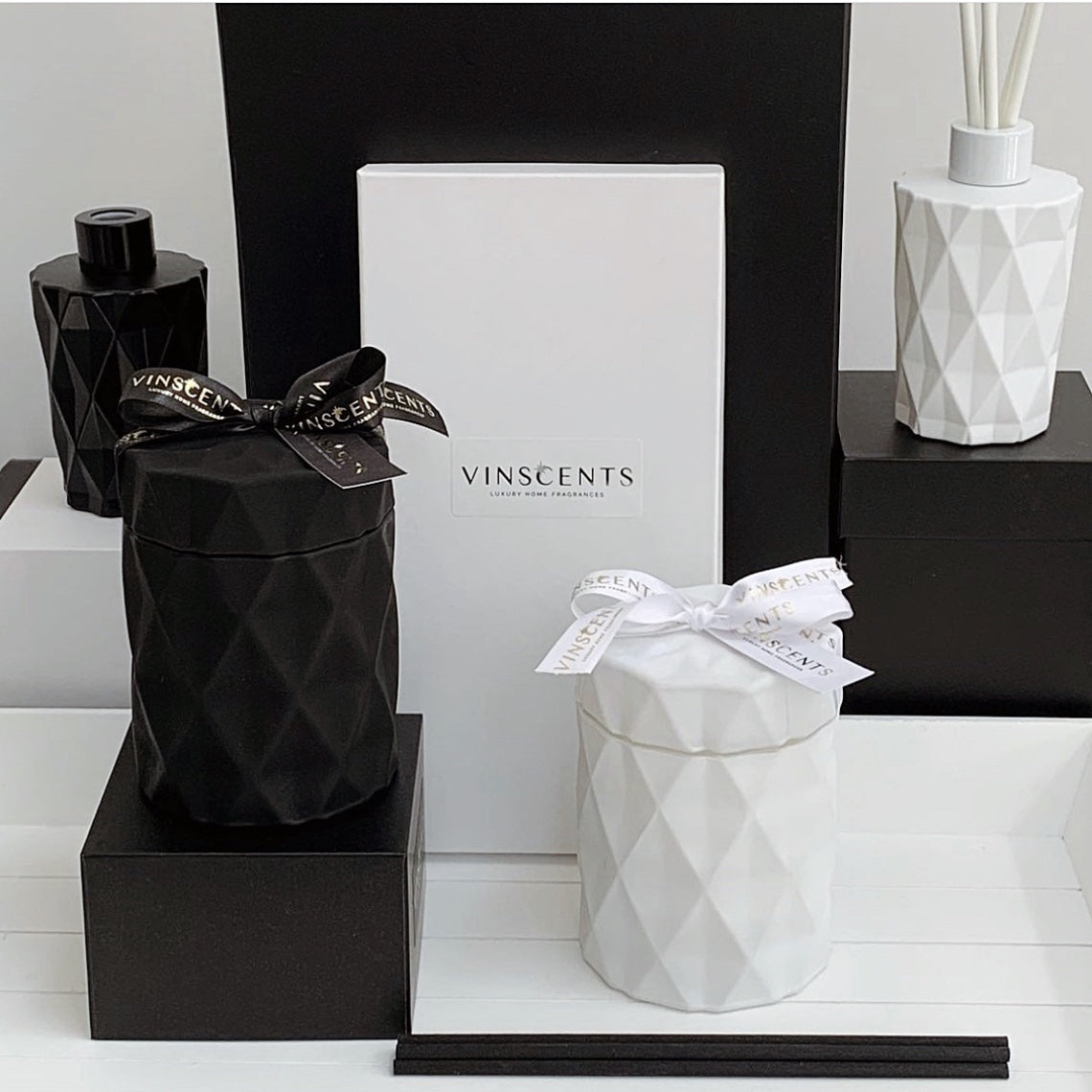 Diamond Candle Black